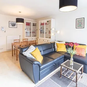 https://zonnig-aan-zee-in-mariakerke.hotelsghent.com