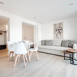 Apartment La Casa Alba With Private Parking, Zandvoort